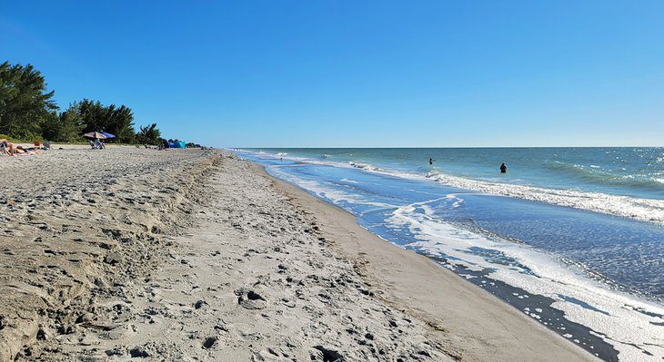 6 Best Beaches on Sanibel Island, FL