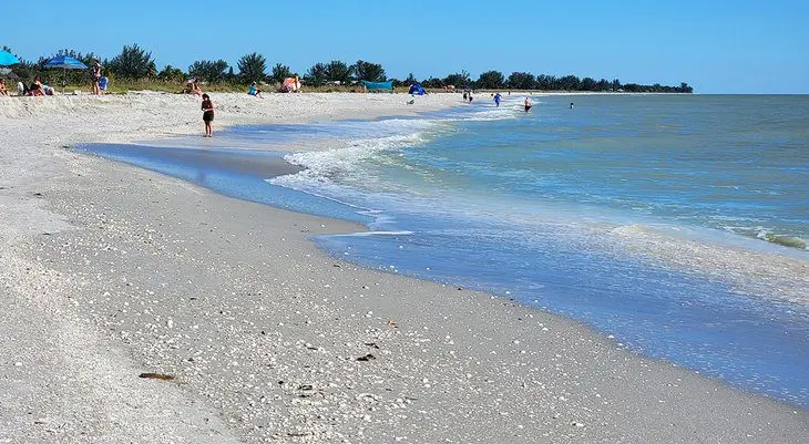 6 Best Beaches on Sanibel Island, FL