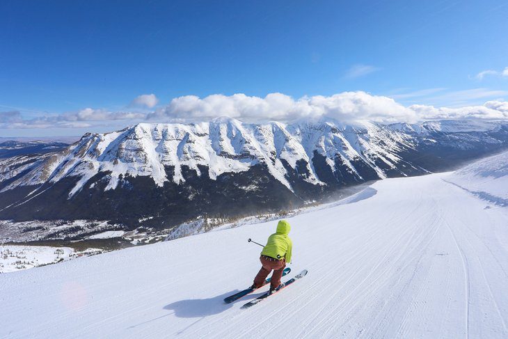 6 Best Ski Resorts in Alberta, 2023/24