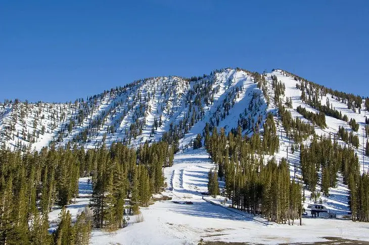 6 Best Ski Resorts in Nevada, 2023/24