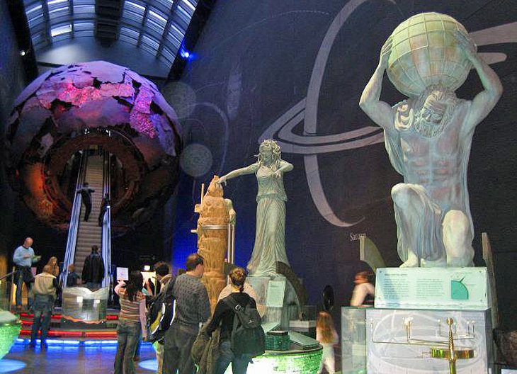 7 Things to See and Do at Londons Natural History Museum