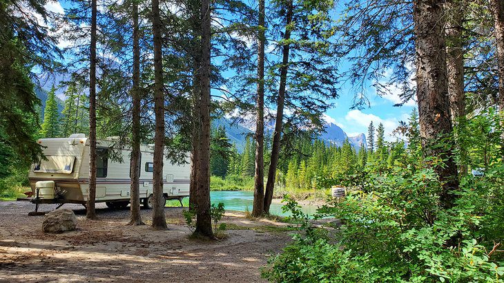 8 Best Campgrounds in Canmore, Alberta