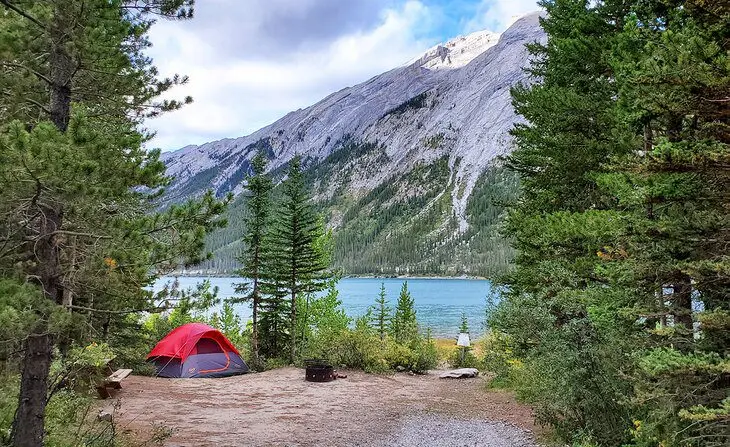 8 Best Campgrounds in Canmore, Alberta