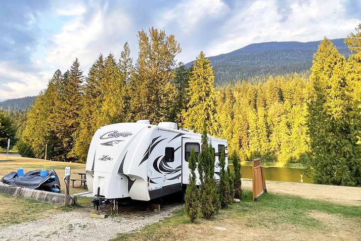 8 Best Campgrounds in Revelstoke, BC