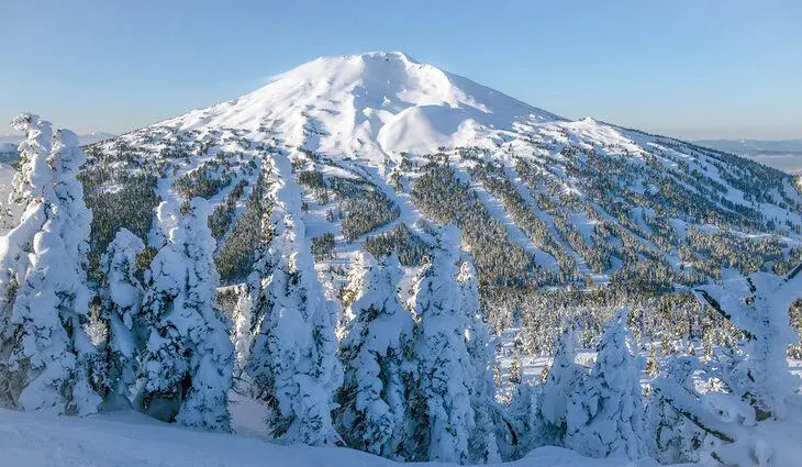 8 Best Ski Resorts in Oregon, 2023/24