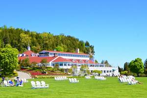 8 Top Attractions & Things to Do on Mackinac Island, MI