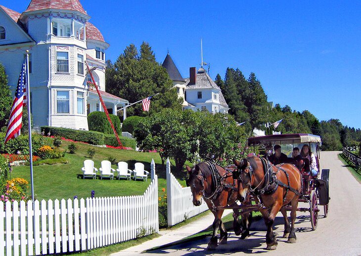 8 Top Attractions & Things to Do on Mackinac Island, MI