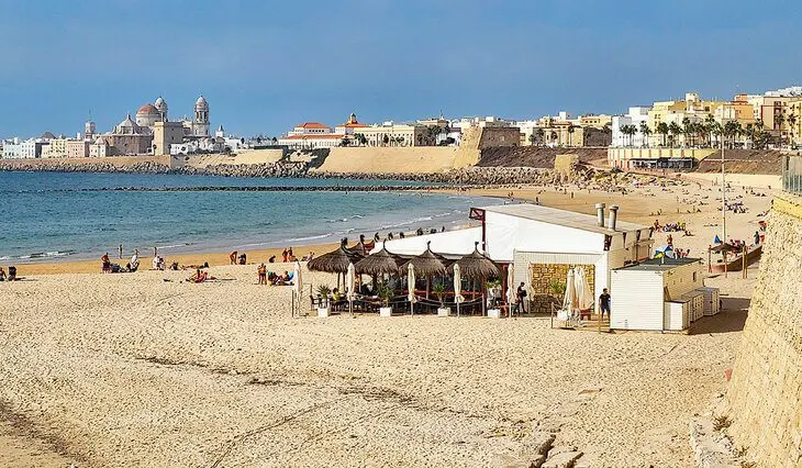 8 Top-Rated Beaches in Cadiz, Spain