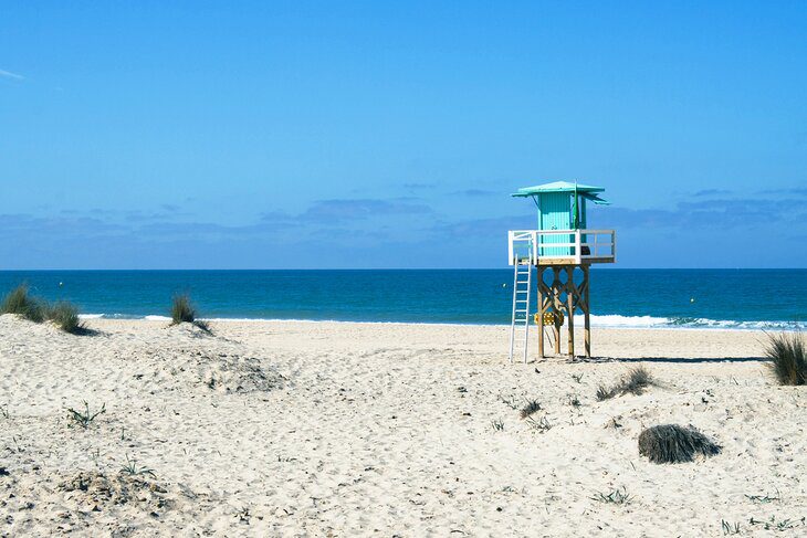 8 Top-Rated Beaches in Cadiz, Spain