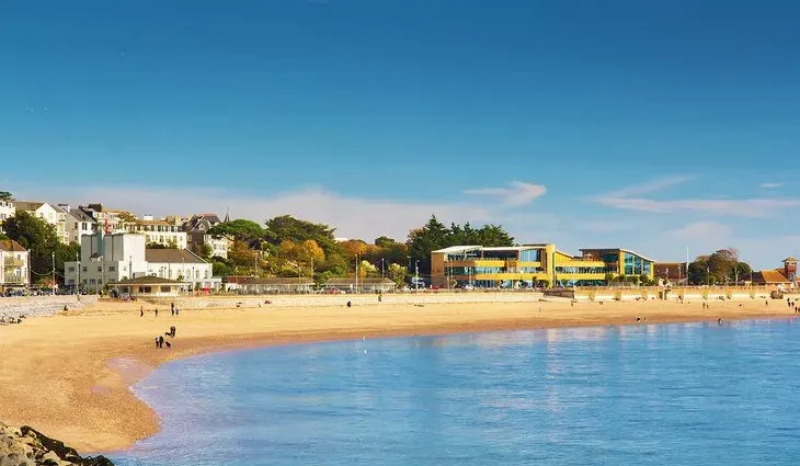 9 Best Beaches in Exmouth, Devon