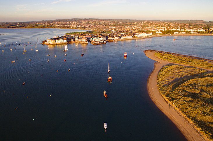 9 Best Beaches in Exmouth, Devon