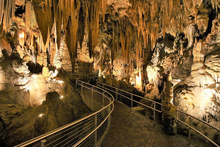 9 Best Caverns in Virginia