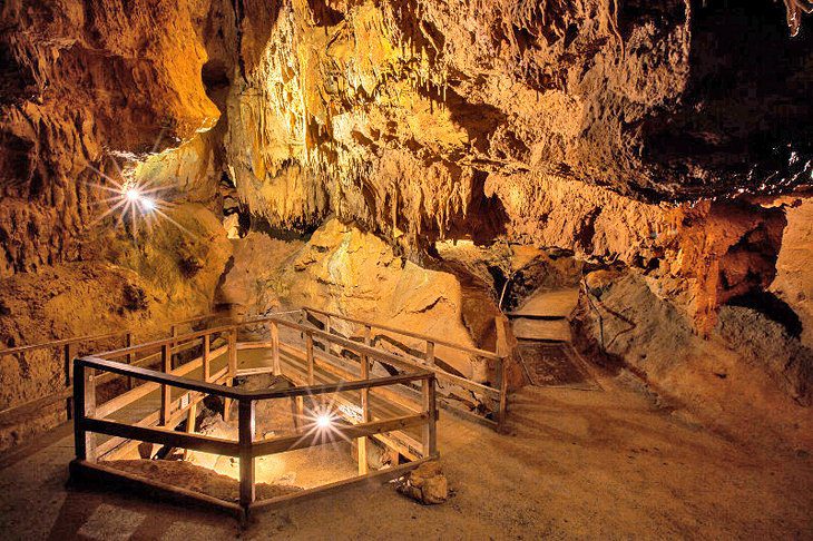 9 Best Caverns in Virginia