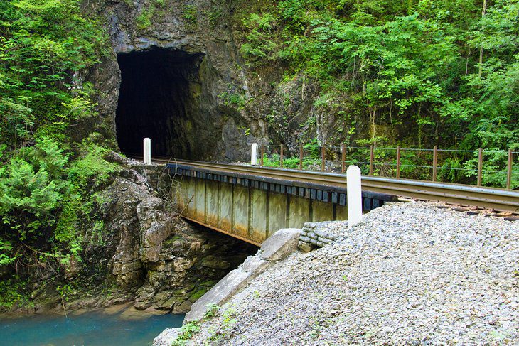 9 Best Caverns in Virginia