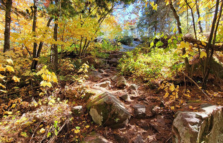 9 Best Hikes in Killarney Provincial Park, ON