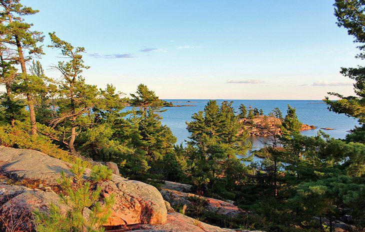 9 Best Hikes in Killarney Provincial Park, ON