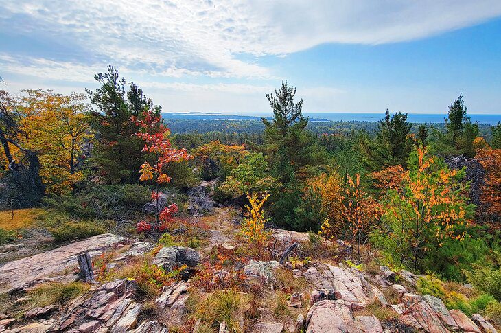 9 Best Hikes in Killarney Provincial Park, ON