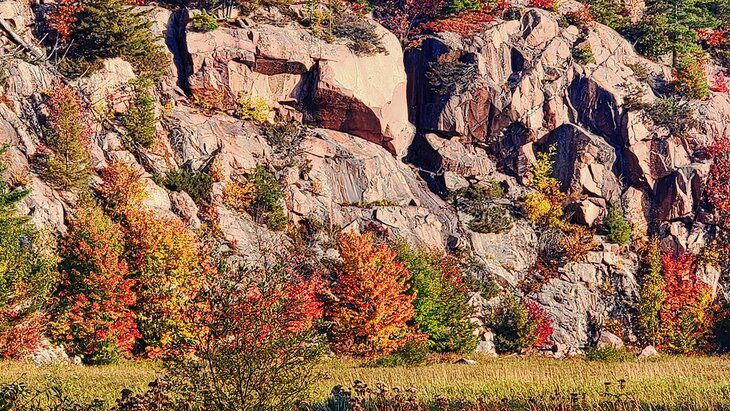 9 Best Hikes in Killarney Provincial Park, ON