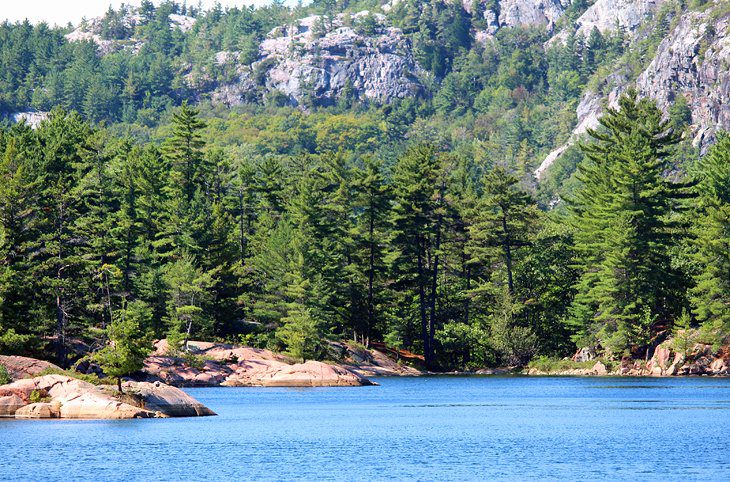 9 Best Hikes in Killarney Provincial Park, ON