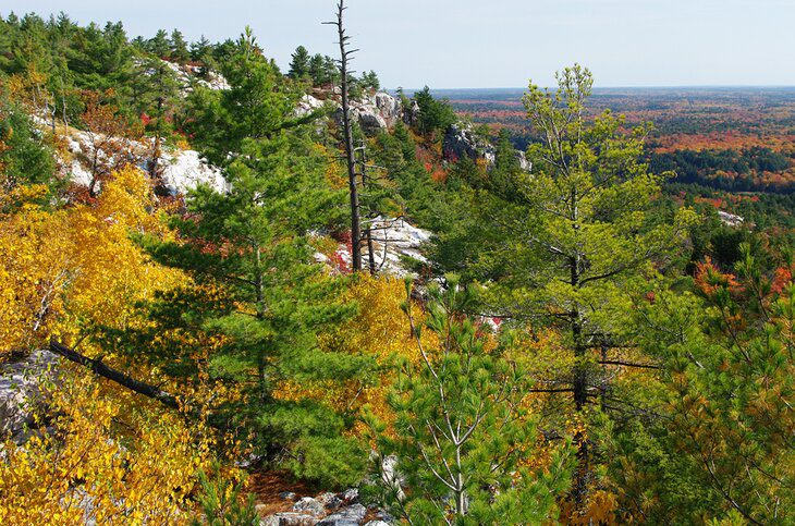 9 Best Hikes in Killarney Provincial Park, ON