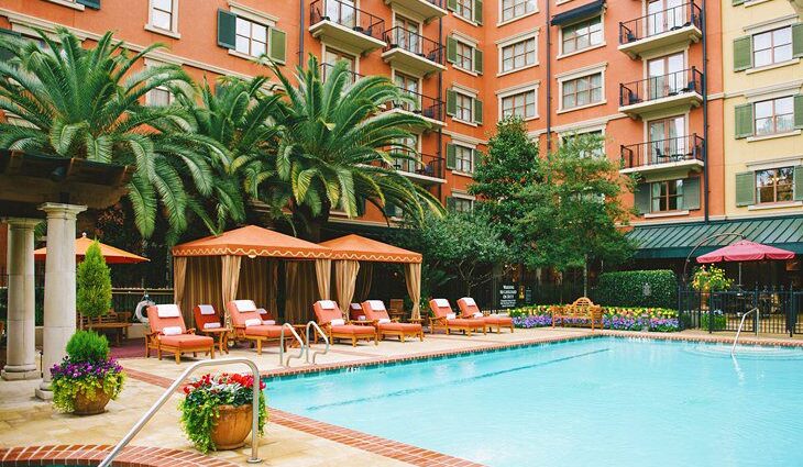 9 Top-Rated Resorts in Houston, TX