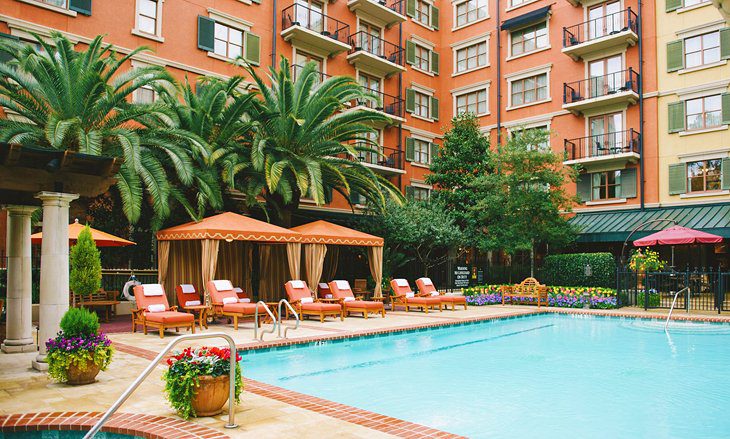 9 Top-Rated Resorts in Houston, TX