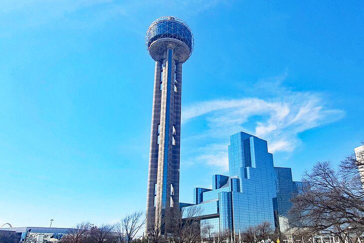 A Visitors Guide to Exploring Downtown Dallas, TX