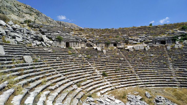 A Visitors Guide to the Sagalassos Ruins & Lake Egirdir