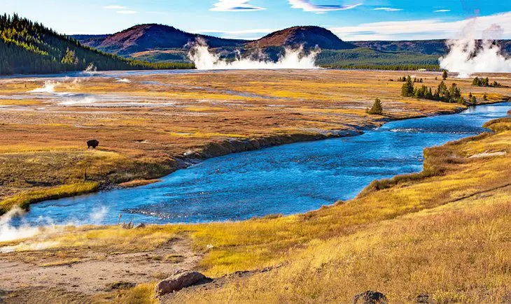 Best Time to Visit Yellowstone National Park