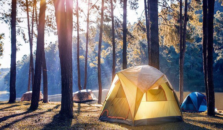 Camping for Beginners: A Complete Guide on How to Camp