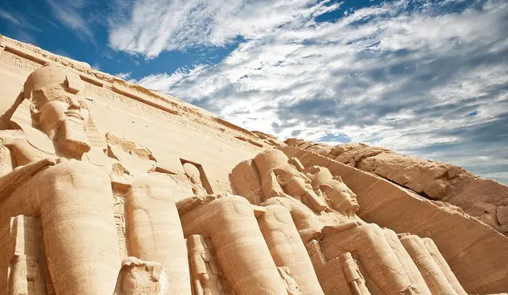 Exploring Abu Simbel: A Visitor&#8217;s Guide