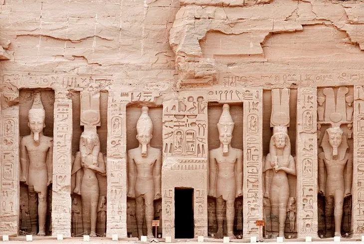 Exploring Abu Simbel: A Visitors Guide