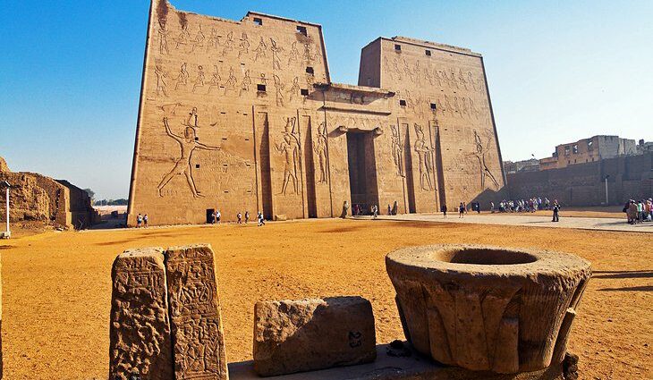 Exploring Edfu&#8217;s Magnificent Temple of Horus