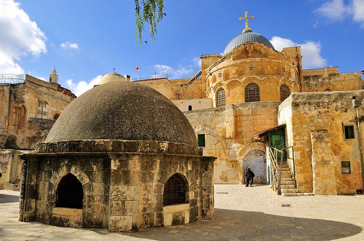 Exploring the Church of the Holy Sepulchre: A Visitors Guide