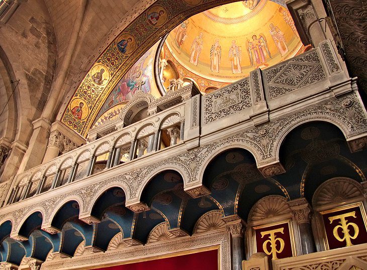 Exploring the Church of the Holy Sepulchre: A Visitors Guide