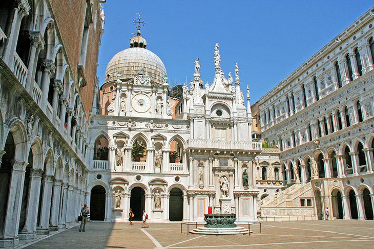 Exploring the Doges Palace in Venice: A Visitors Guide