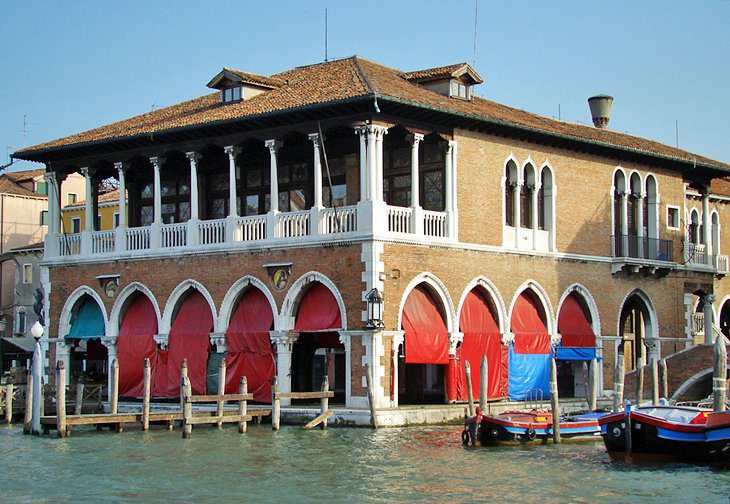 Exploring the Grand Canal in Venice: 20 Top Attractions