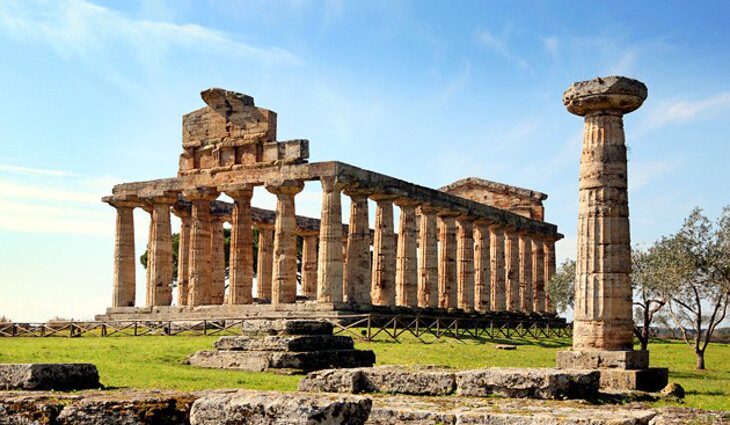 Exploring the Top Attractions of Paestum: A Visitor&#8217;s Guide