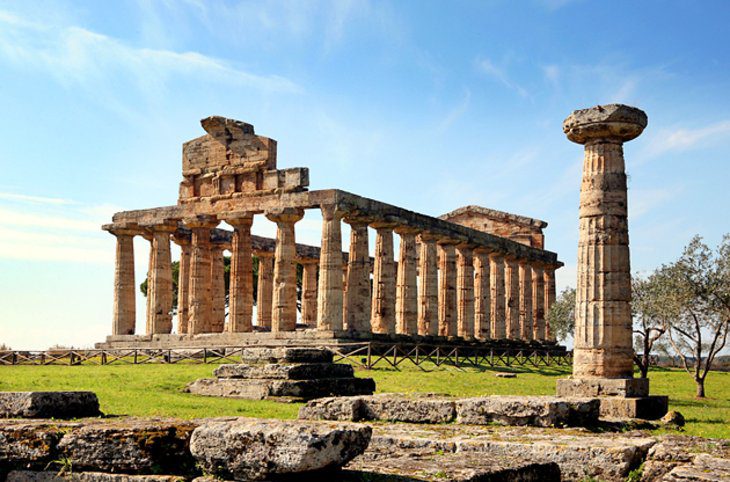 Exploring the Top Attractions of Paestum: A Visitors Guide