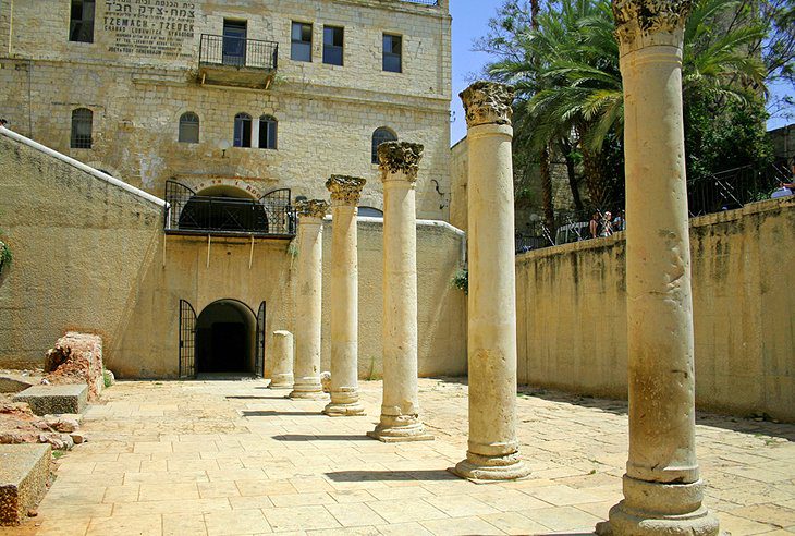 Exploring the Western Wall & Jewish Quarter: A Visitors Guide