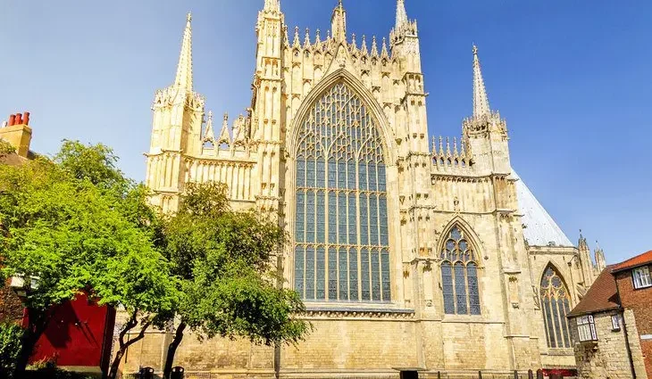 Exploring York Minster: A Visitor&#8217;s Guide