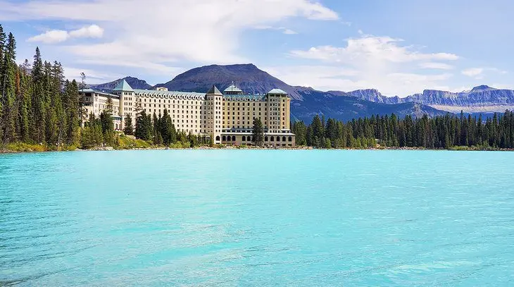 From Banff to Lake Louise: 5 Best Ways to Get There