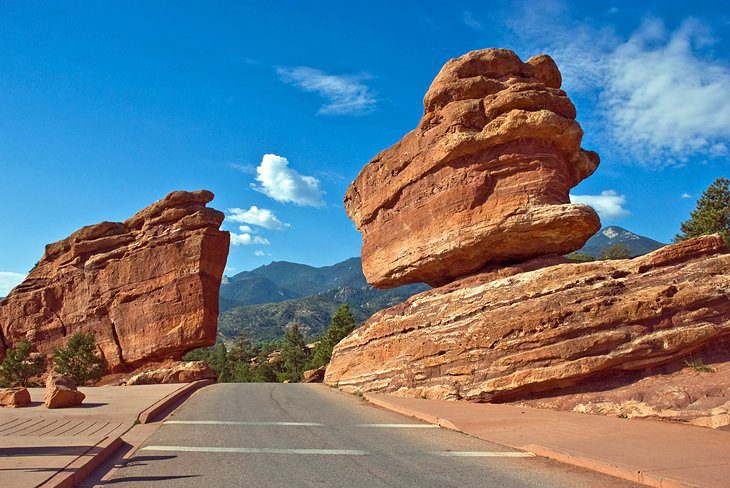 From Denver to Colorado Springs: 5 Best Ways to Get There