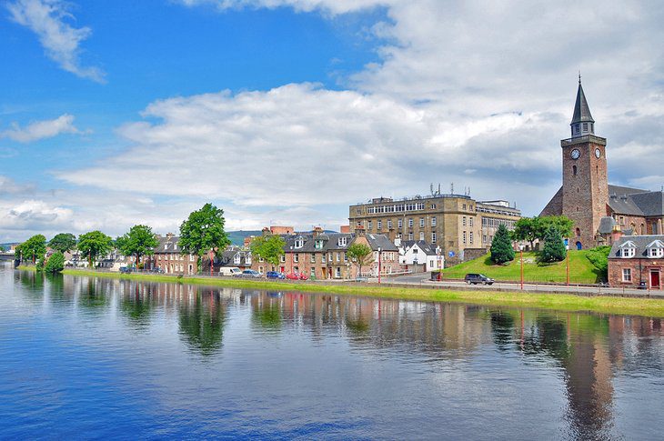 From Edinburgh to Loch Ness: 5 Best Ways to Get There