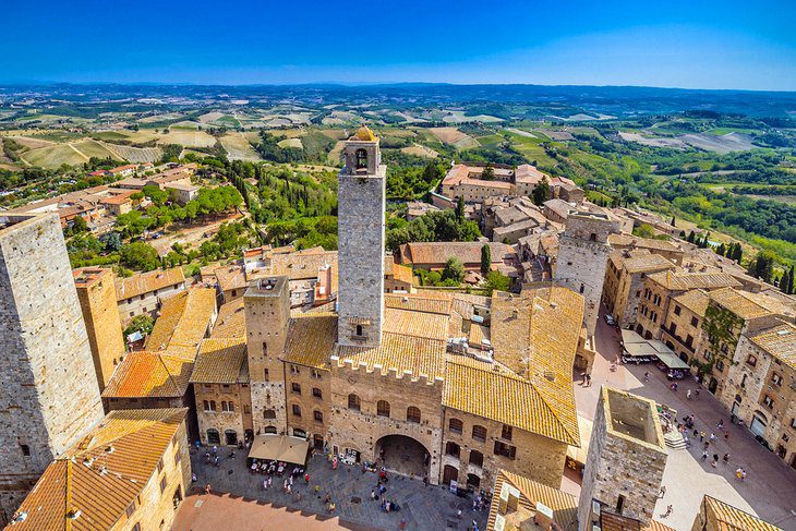 From Florence to San Gimignano: 4 Best Ways to Get There