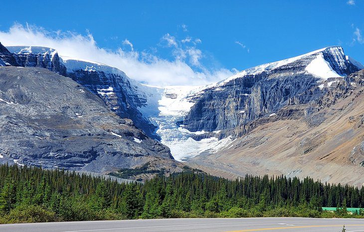 From Lake Louise to Jasper: 4 Best Ways to Get There