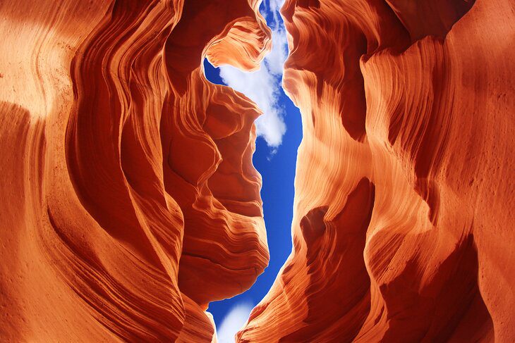 From Las Vegas to Antelope Canyon: 4 Best Ways to Get There