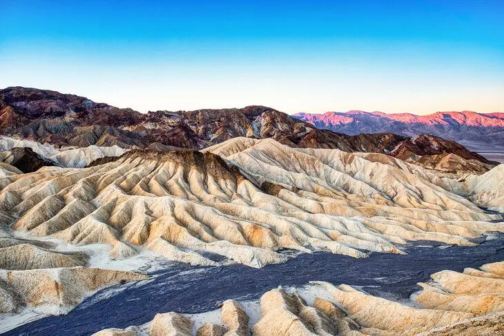 From Las Vegas to Death Valley: 3 Best Ways to Get There