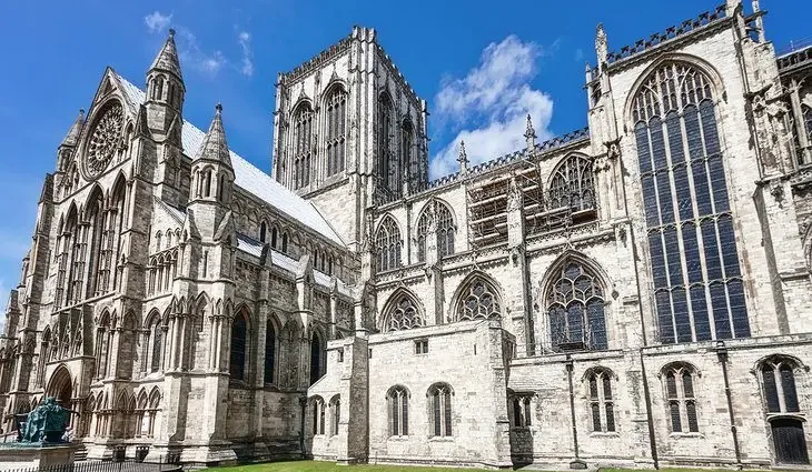 From London to York: 4 Best Ways to Get There