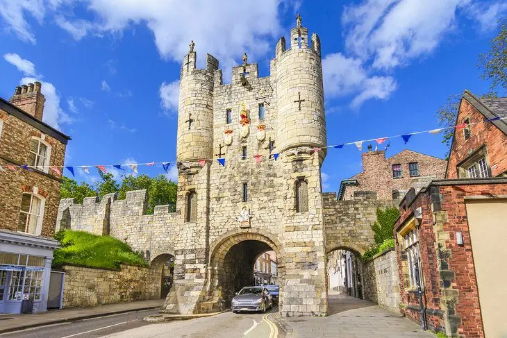 From London to York: 4 Best Ways to Get There